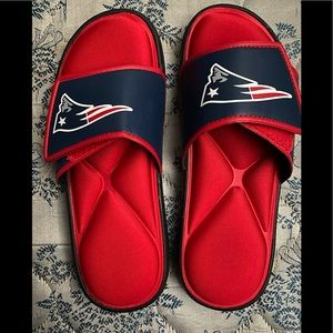 NFL New England Patriots Slides. Men/Women Medium